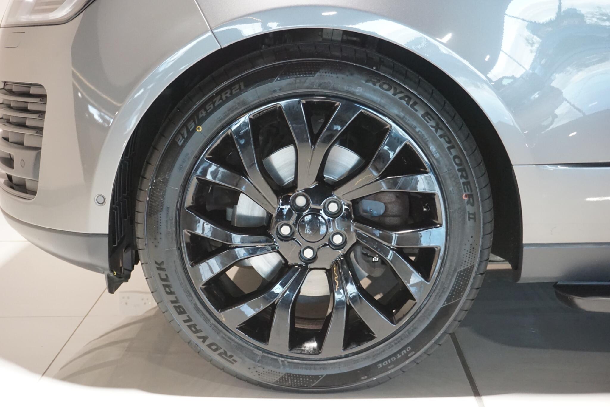 Land Rover Range Rover 3.0 SD V6 Autobiography SUV 5dr Diesel Auto 4WD Euro 6 (s/s) (275 ps)